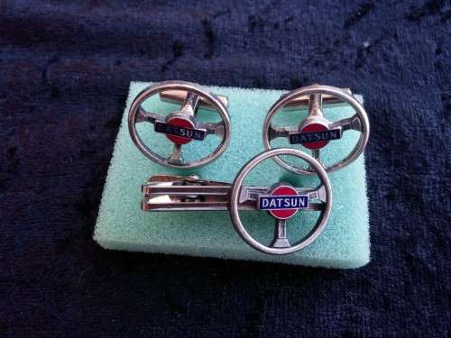Nissan Cuff links with Nissan Tie Pin
