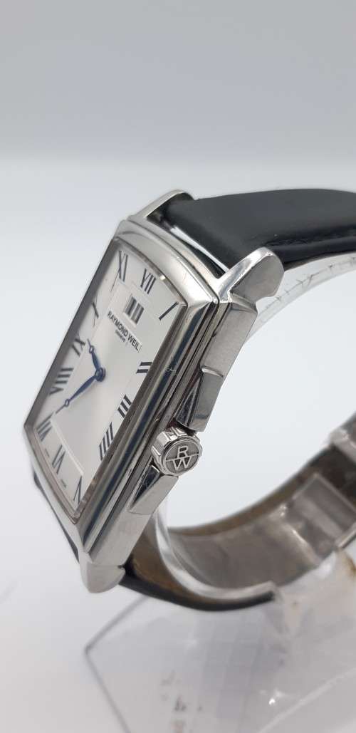 Raymond Weil Mens watches. Sapphire Crystal. Excelent Condition.. Model 5569