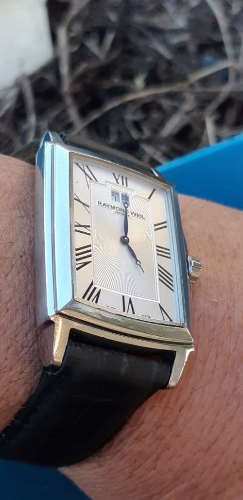 Raymond Weil Mens watches. Sapphire Crystal. Excelent Condition.. Model 5569