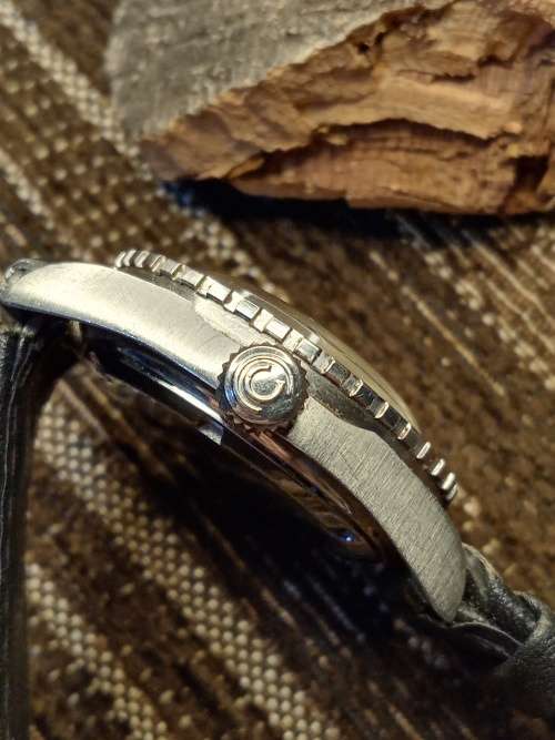 Certina wrist watch 32mm ex crown manual wind WORKING