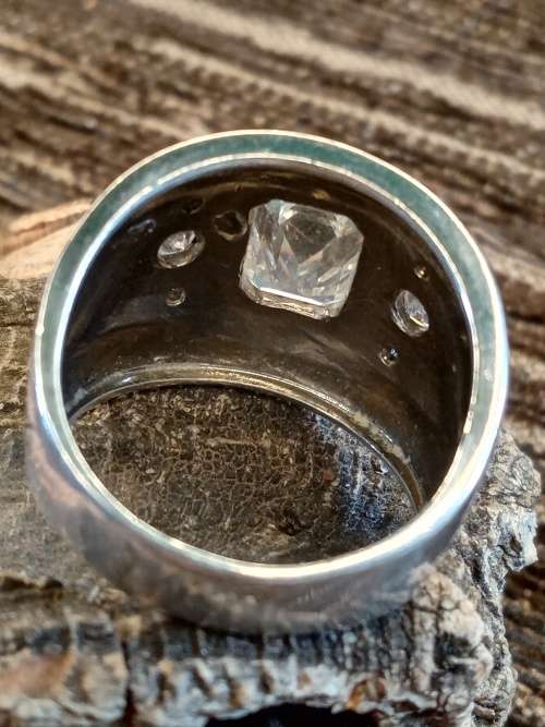 Ladies ring Size W.5 925 silver NO BOX