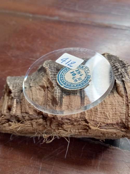 Flat pocket watch crystals Size: 412