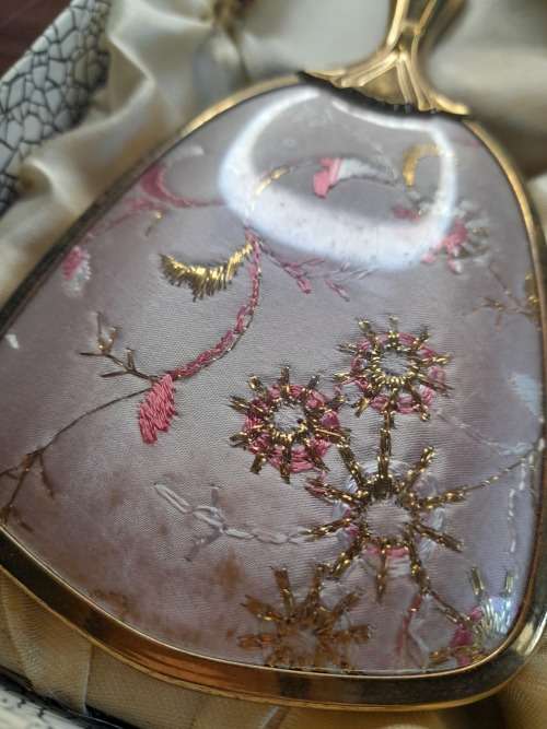 Vintage pink hairdresser set