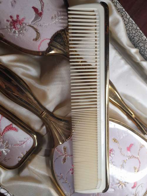 Vintage pink hairdresser set