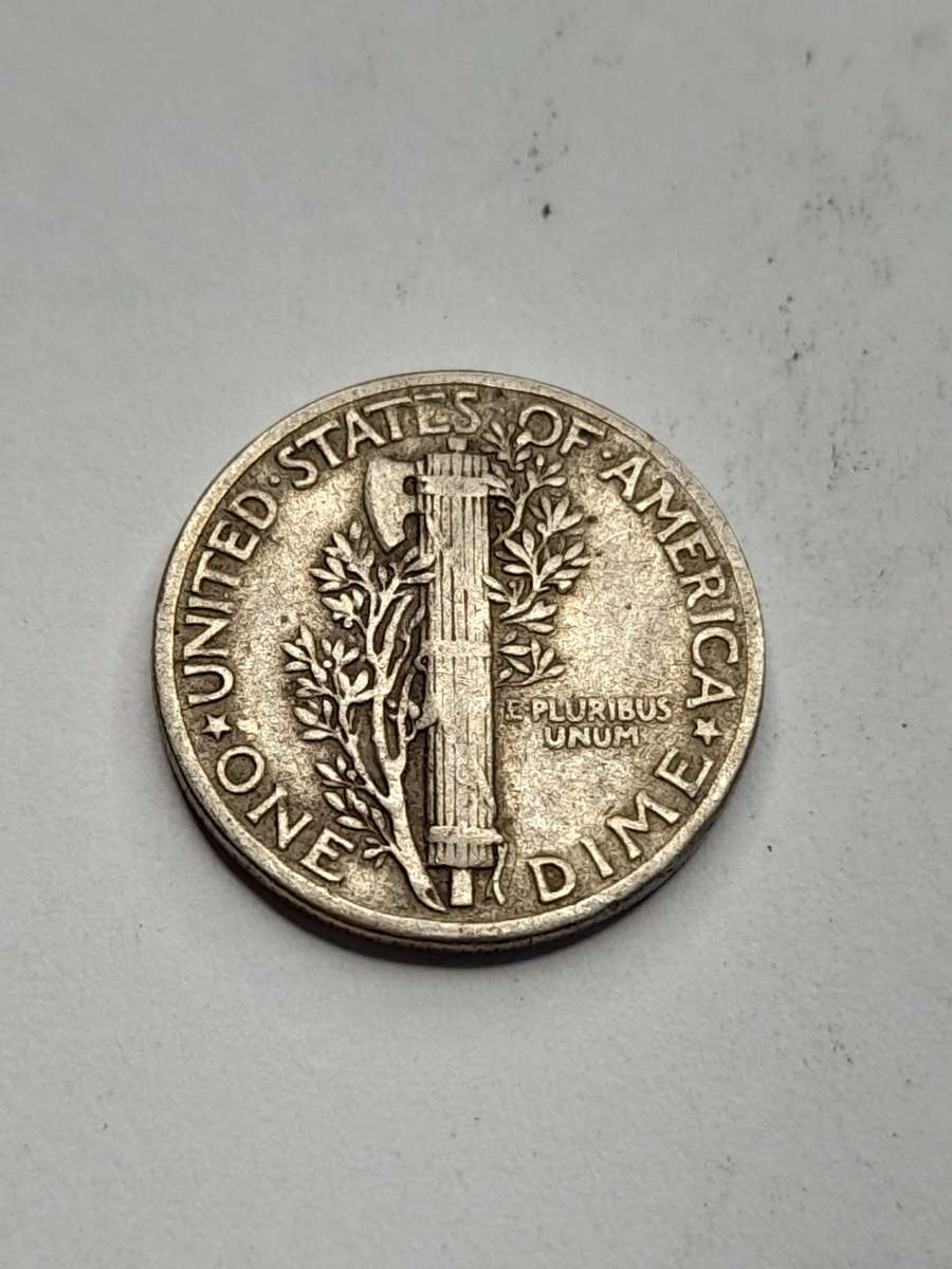 United States of America one dime 1945