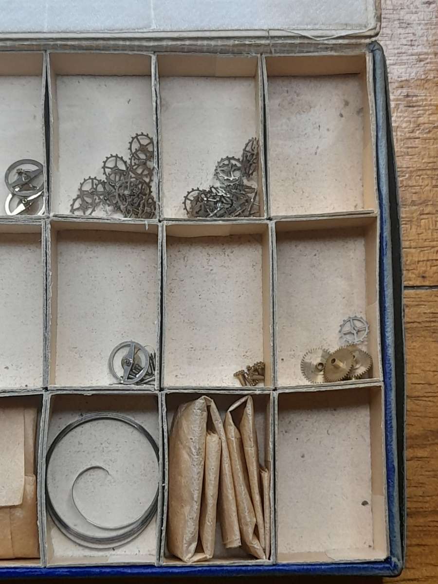 Watch parts for steampunk/repairs