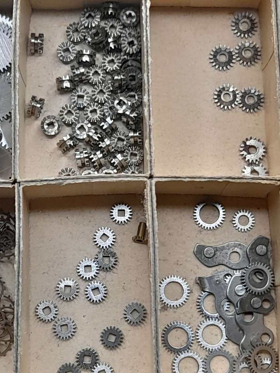 Watch parts for steampunk/repairs
