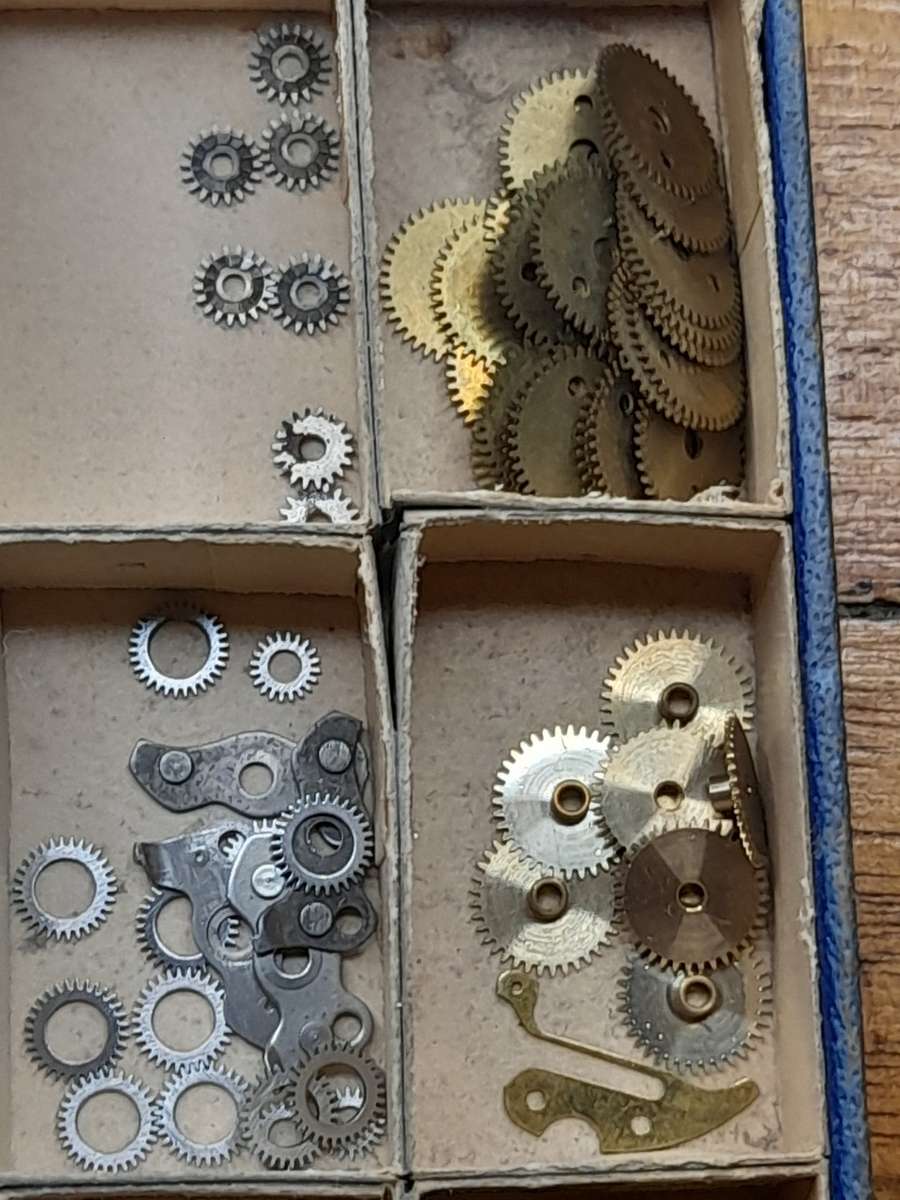 Watch parts for steampunk/repairs
