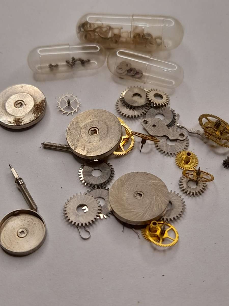 Watch parts for steampunk/repairs