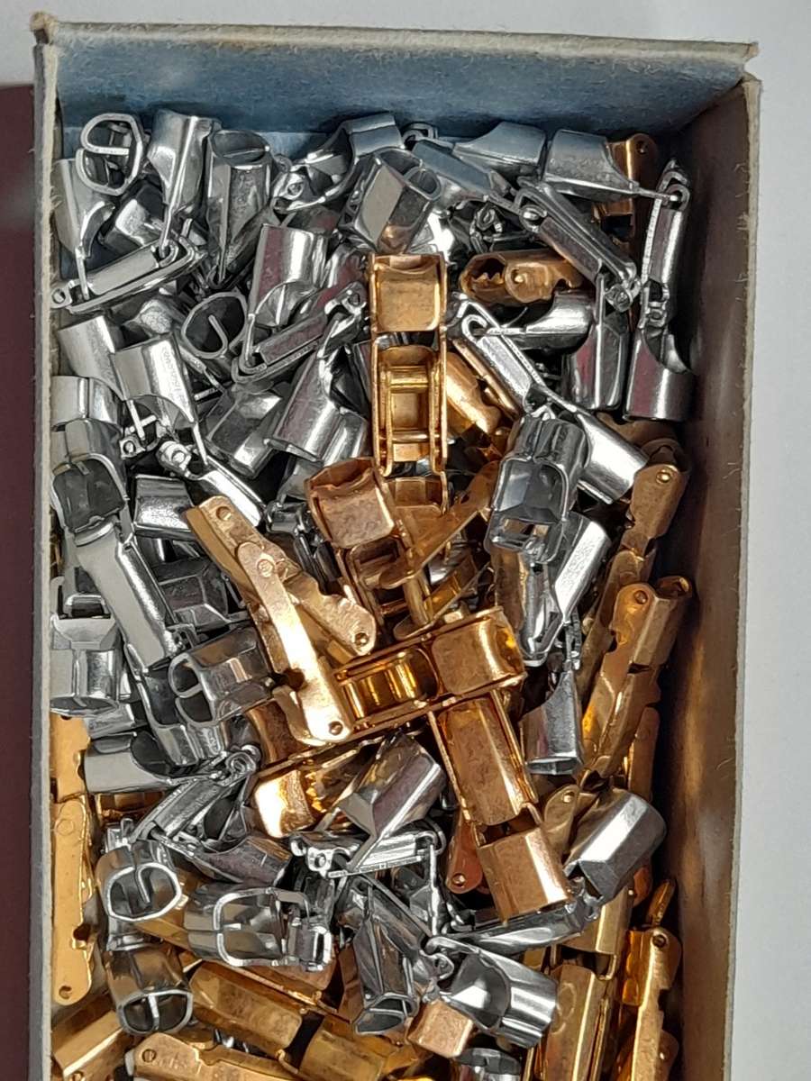 Watch parts for steampunk/repairs