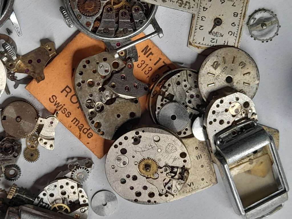 Watch parts for steampunk/repairs