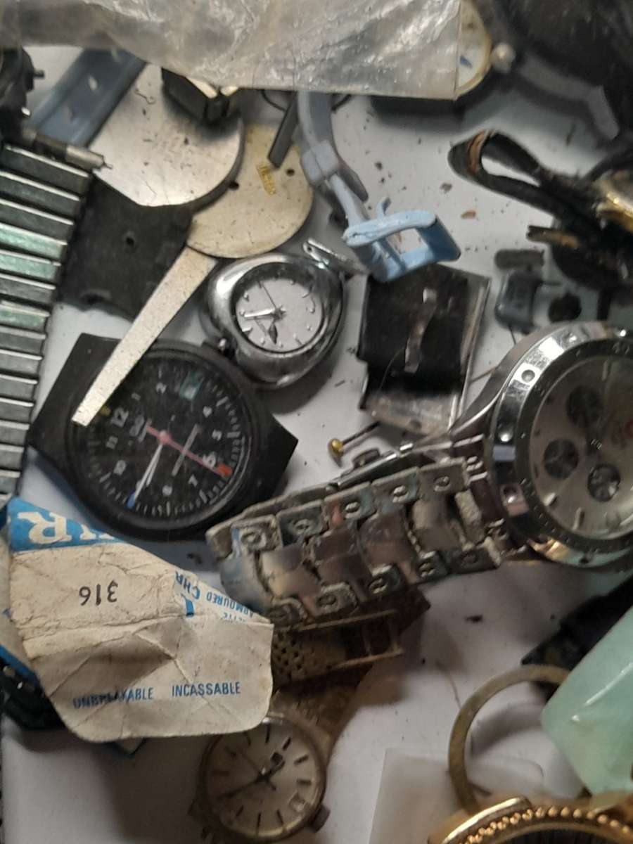 Watch parts for steampunk/repairs