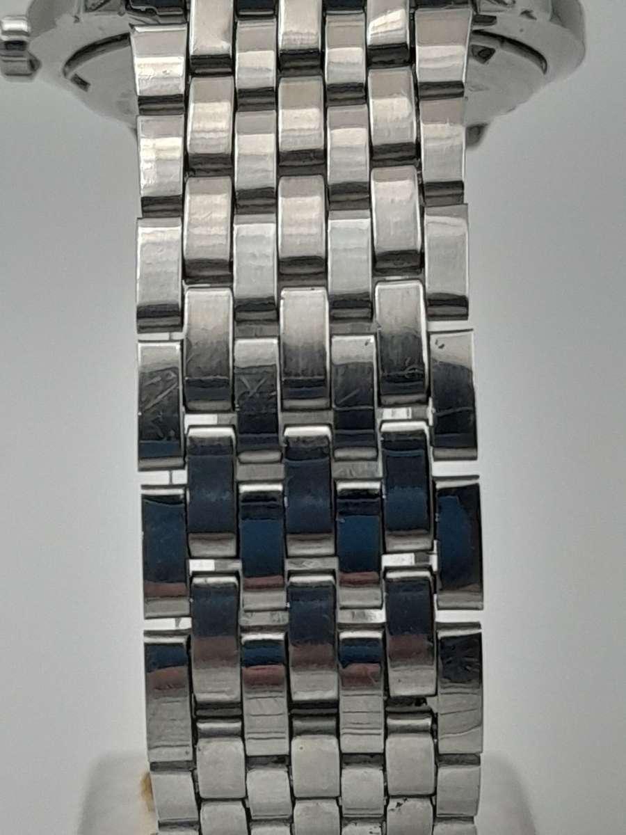 Seiko 37mm ex crown 44mm lug to lug