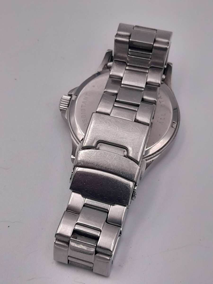 Untested watches for repairs and parts only