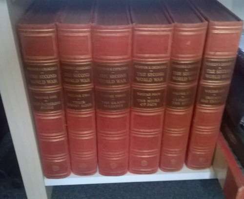 Winston Churchill book set & LP record (The voice of Winston Churchill)