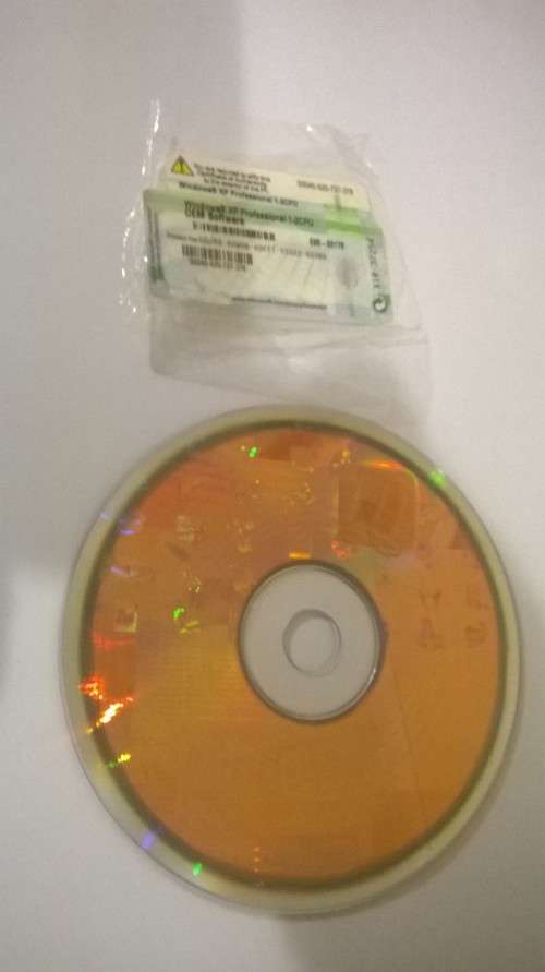 Windows XP sp1 OEM DISC