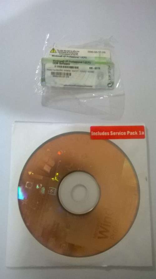 Windows XP sp1 OEM DISC