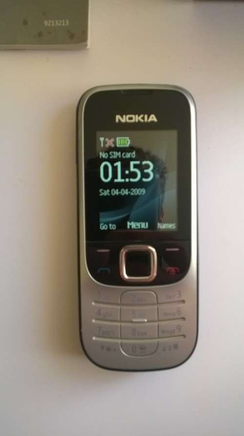 Nokia 2330 Classic (full box)