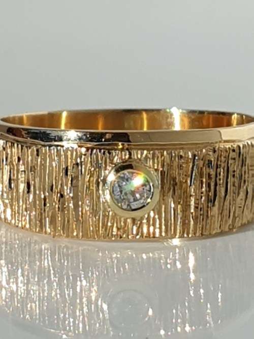 18ct Gold Diamond Ladies Ring - PRE-OWNED