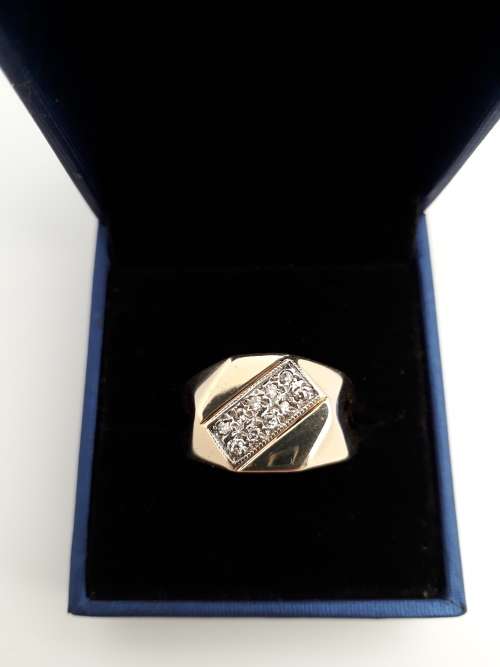 9ct SOLID Gold CZ Gents Ring - PRE-OWNED