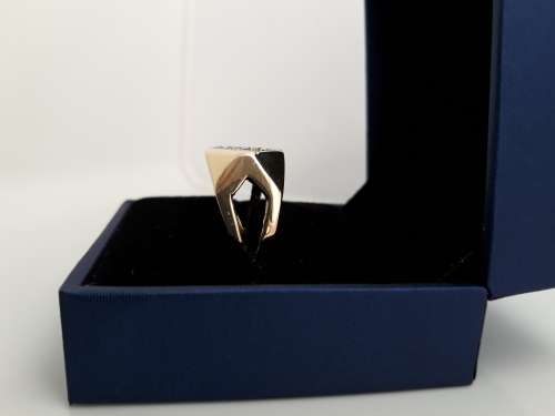9ct SOLID Gold CZ Gents Ring - PRE-OWNED