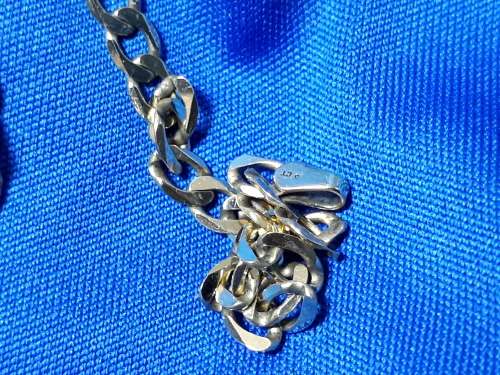 9ct Solid Gold Bracelet - Pre-Owned