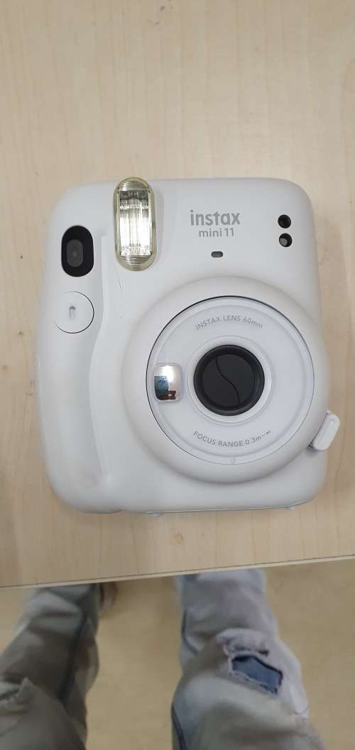 Instax Mini 11 + Value Pack