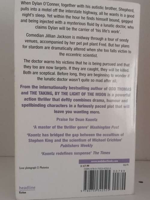 By the Light of the Moon - Dean Koontz