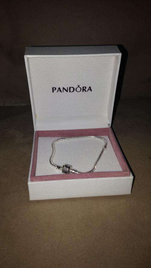 NEW Silver Pandora bracelet