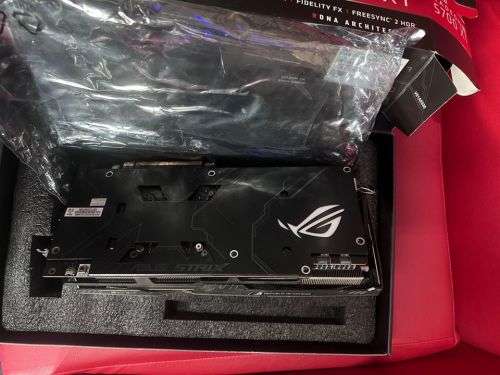 ASUS ROG Strix RX 5700 XT OC Edition 8GB GDDR6 Graphics Card/256-bit Memory ( I month old)