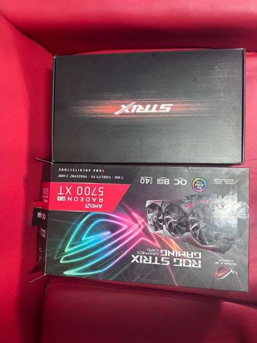 ASUS ROG Strix RX 5700 XT OC Edition 8GB GDDR6 Graphics Card/256-bit Memory ( I month old)