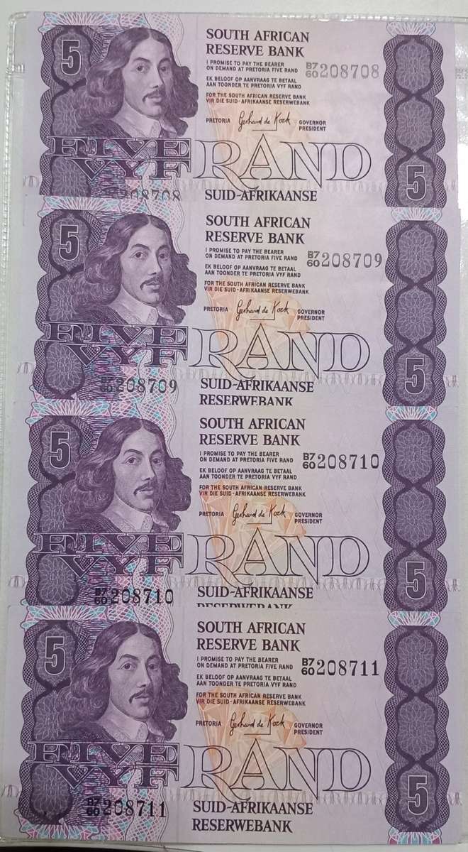 Uncirculated & Consecutive nrs x 4 R5 Notes UNC