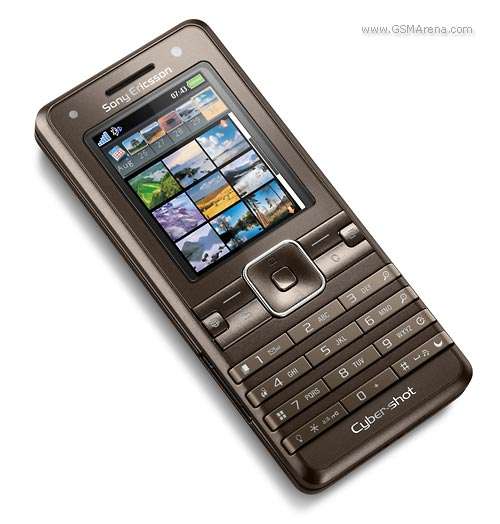 SONY ERICSSON K770i. 3.2MP camera phone. Bargain!!