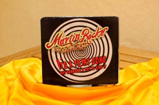 Martin Rocka & the Sick Shop- It¿s a filthy song but someone's got to sing it