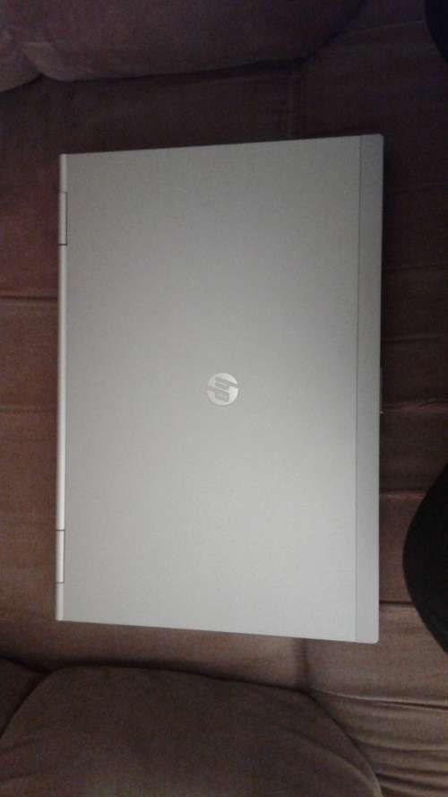 HP ELITEBOOK 8470p INTEL CORE i7 2.9-3.6GHZ- 8GBRAM -500GBHDD-4.1GB AMD graphics -14"