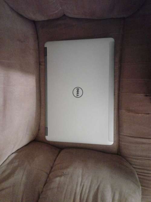 Good working condition - Dell latitude i5-4310m(Turbo) 8gb ram 250gb hd integrated graphics(1920mb)