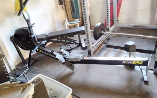 Concept 2 RowErg less than 1 year old, Still under warranty, with water/dust/dirt resistant cover
