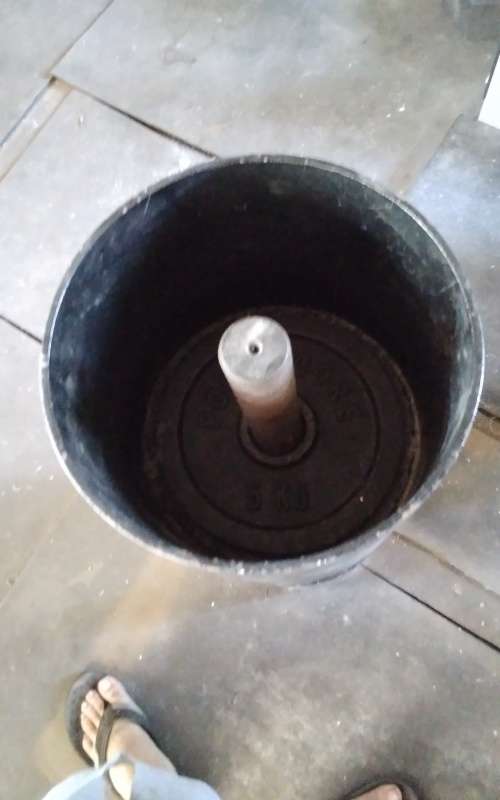 Circus Dumbell (40Kg unloaded) Heavy Duty (Black) with Red Nuts  (only R35 shipping)