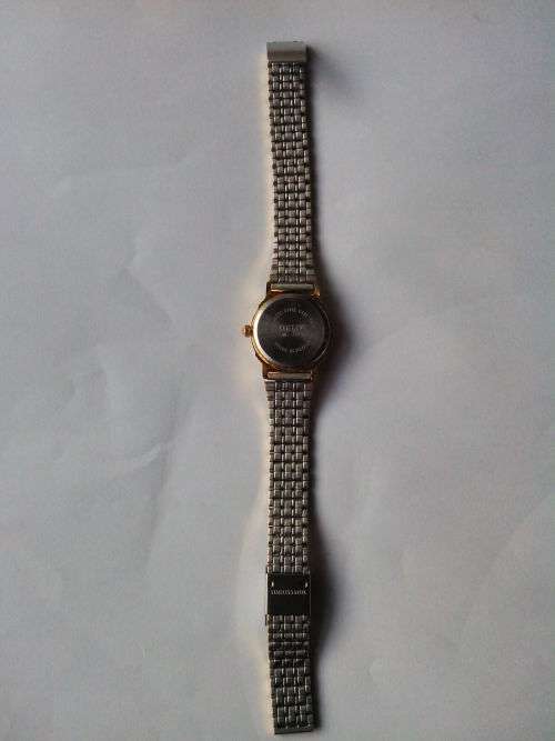 WOMEN'S WRIST WATCH (not tested)