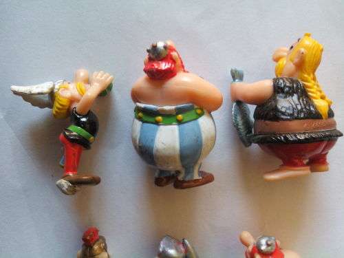 Nice set of Asterix and Obelix Figurines (Set of 6, 03-04cm)