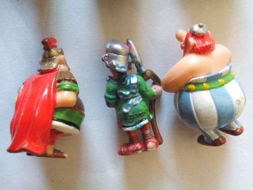 Nice set of Asterix and Obelix Figurines (Set of 6, 03-04cm)