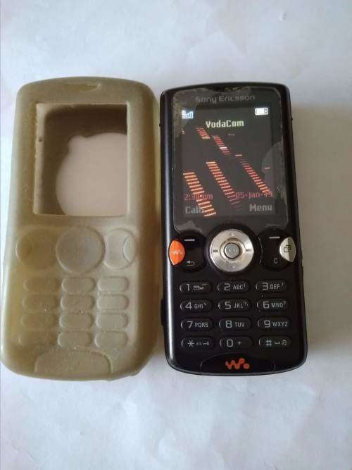 VINTAGE Sony Ericsson W810i cellphone (tested and working!)