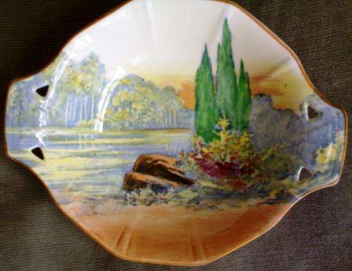 ROYAL DOULTON SWEET DISH