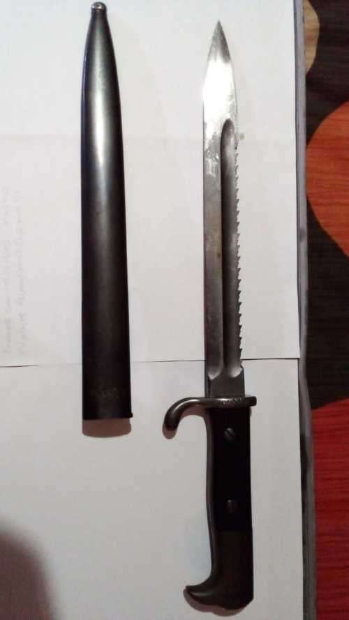 WW1 German bayonet (With serrated edge)