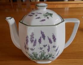 Wiesenthal Lavender teapot - as new