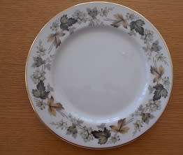 Royal Doulton fine china fish plate - Larchmont