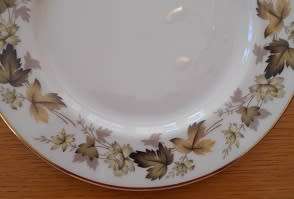 Royal Doulton fine china fish plate - Larchmont