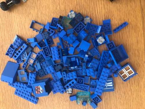 Bucket of second hand Lego - mixed with characters and 5 instruction sheets