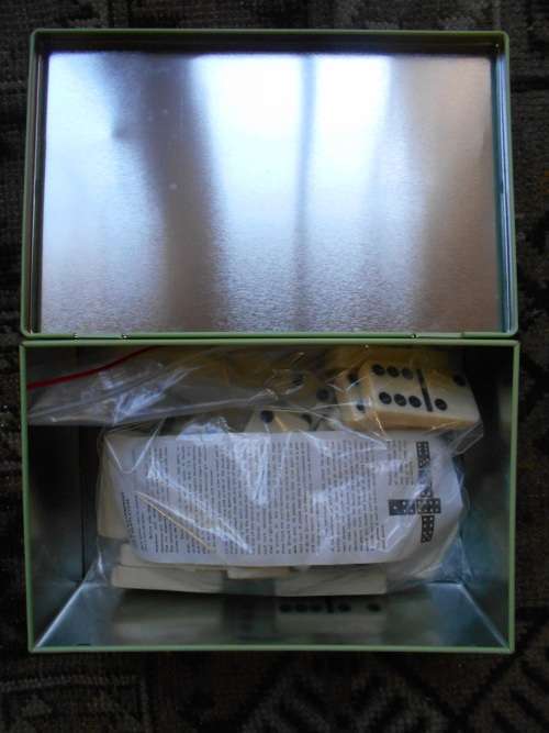 DOMINOES (Complete set)