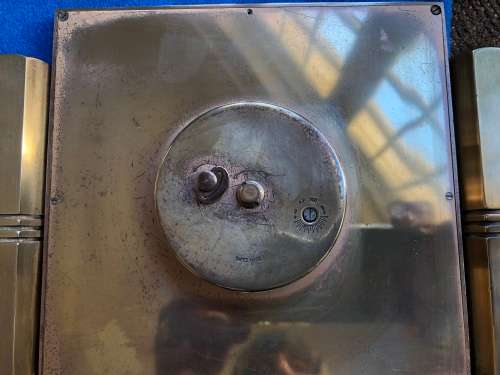 Decorative Art Deco brass mantel clock